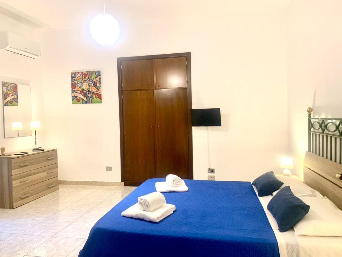 A Un Passo Dal Massimo 1 Apartment Palermo Luaran gambar