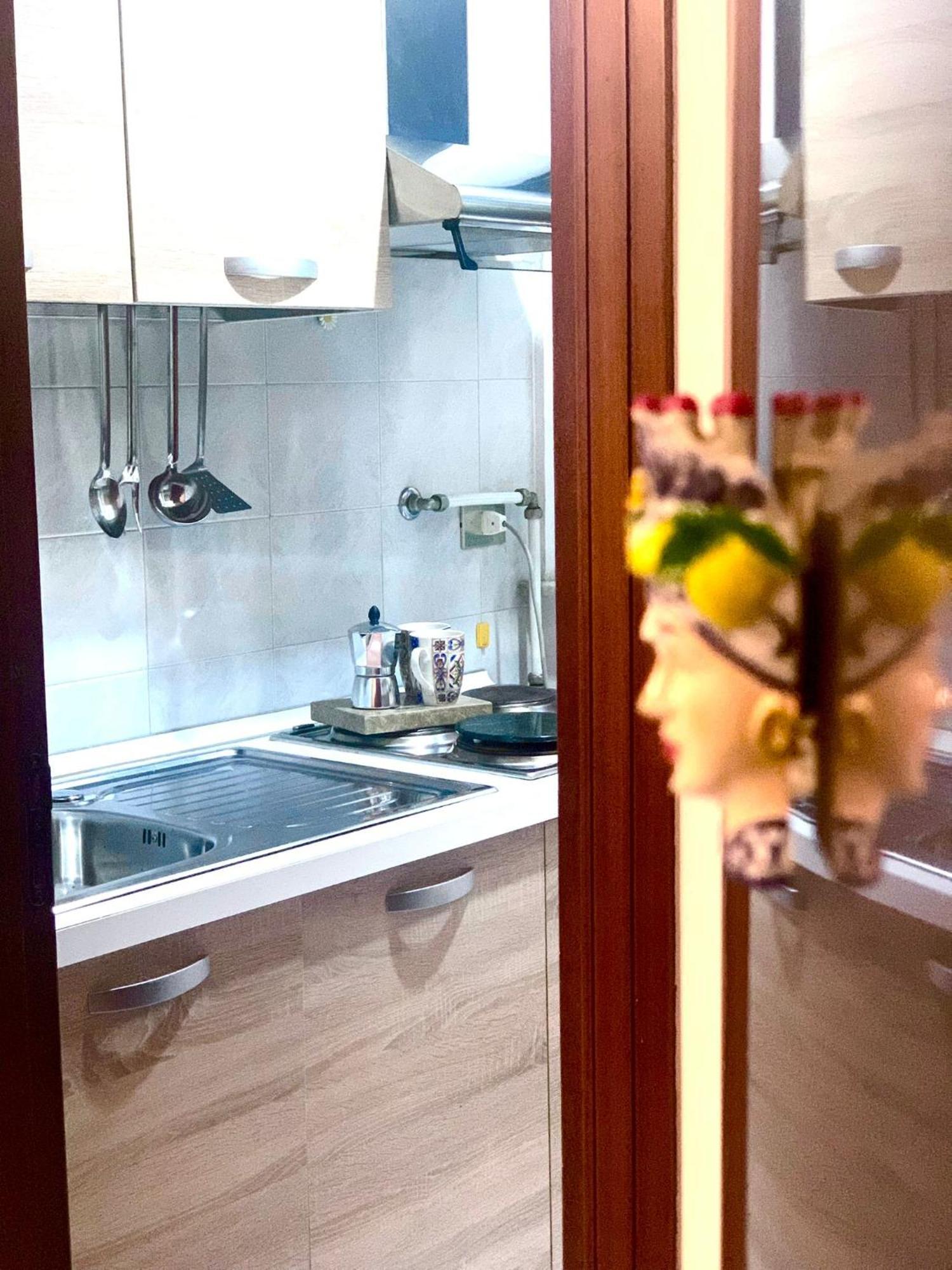 A Un Passo Dal Massimo 1 Apartment Palermo Luaran gambar