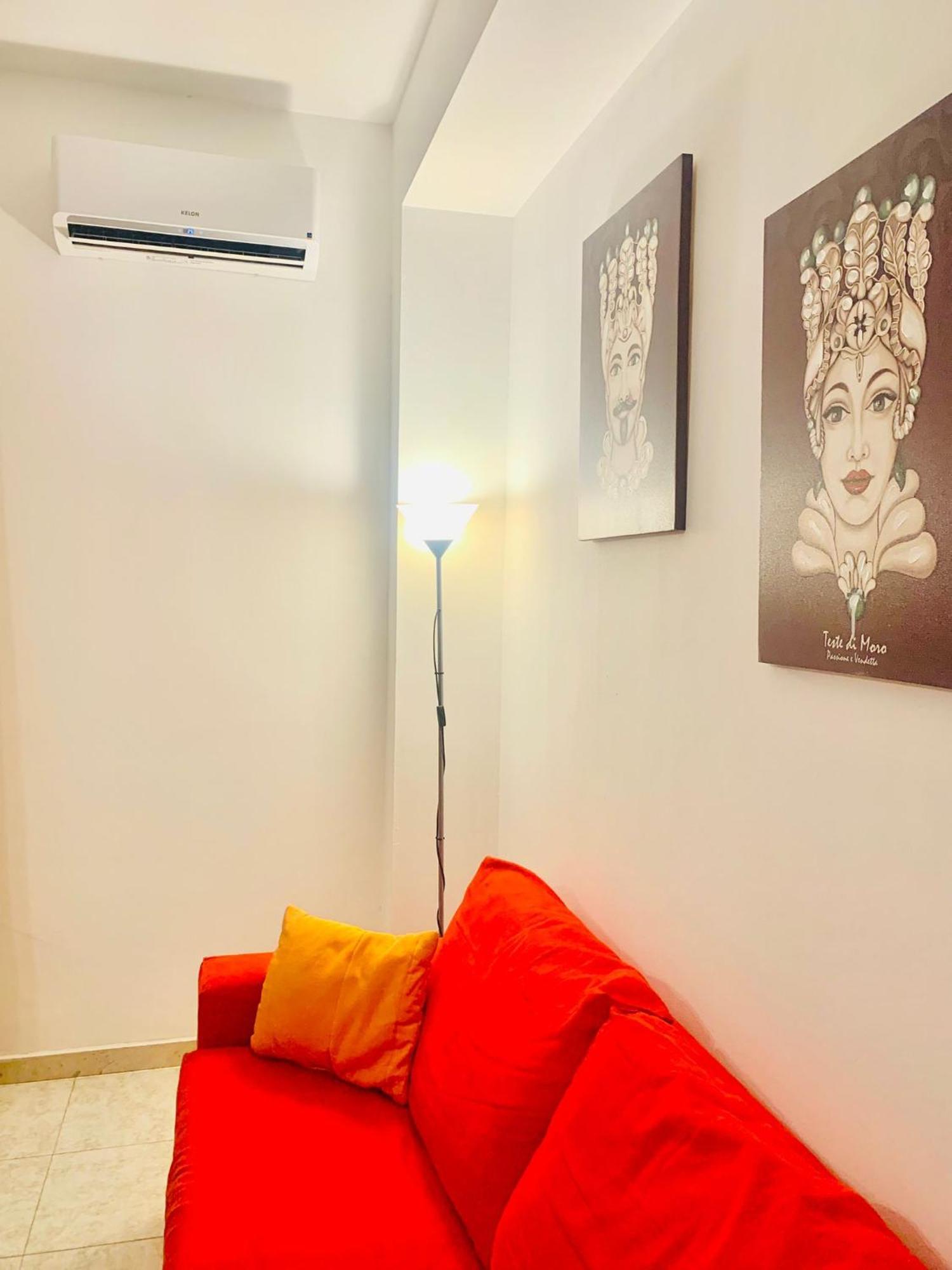 A Un Passo Dal Massimo 1 Apartment Palermo Luaran gambar
